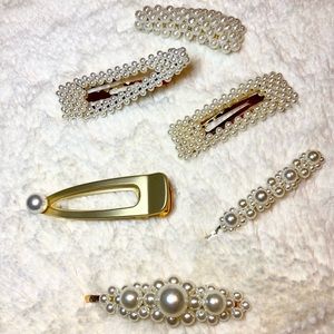 NWOT 6 Piece Large Faux Pearl Hair Clips Pins